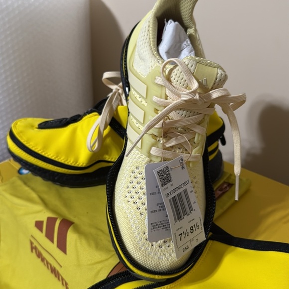 2025 Adidas UltraBoost 1.0 Fortnite Peely Running Shoe Sneaker NEW' WHOLE SET - Picture 4 of 7